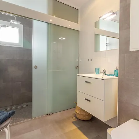 Apartment Flatguest Carpe - - Balcony - Wifi